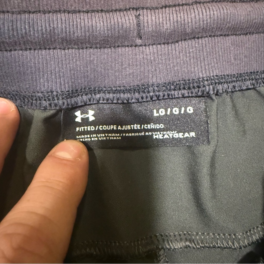 Under Armour HeatGear Shorts Mens Large Fitted Training Gym Green - Picture 3 of 4